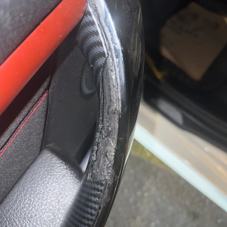 BMW F30 Arka Kapı Kollarında Erime Sorunu