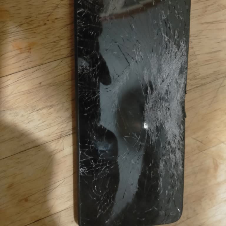 Poco C65 Touch Screen Not Responding – Device Acting on Its Own