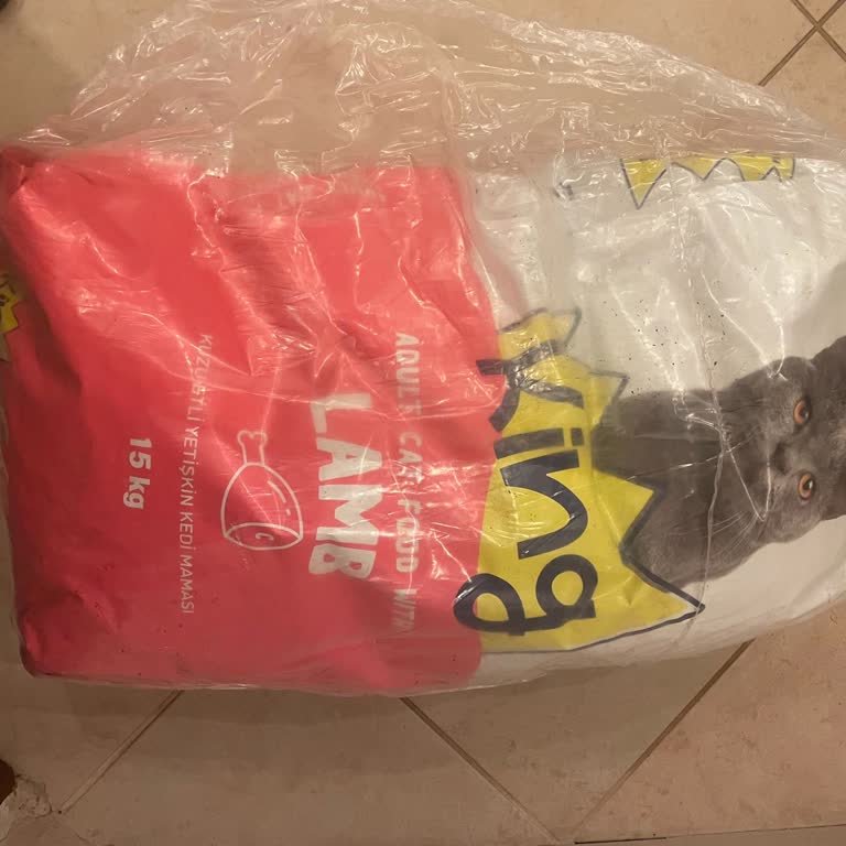 Yanlış Kedi Maması Gönderimi Ve İletişim Sorunu