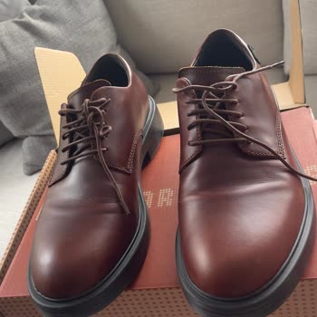 Bir Kez Giyilen Ayakkabıda Ciddi Deformasyon Ve İade Reddi Mağduriyeti