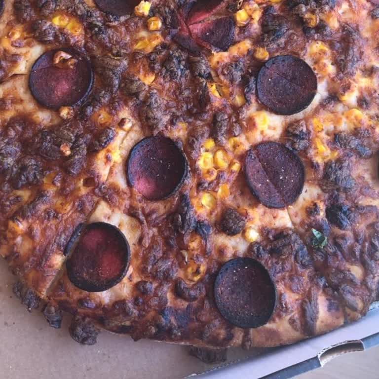 Yanık Pizza Ve İlgisiz Müşteri Hizmetleri Mağduriyet Yaşattı