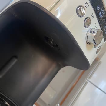 Kırık Kahve Makinesi İçin Çözüm Sunulmuyor