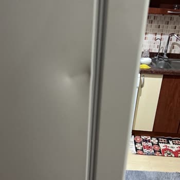 Teslim Edilen Buzdolabı Hasarlı Çıktı Değişim Sağlanmıyor