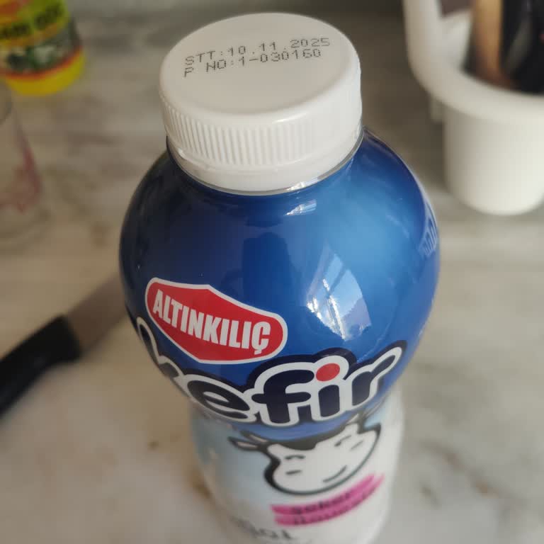 Altınkılıç Son Kullanma Tarihi Geçmemiş Kefir Bozuk Çıktı Taşarak Köpürdü