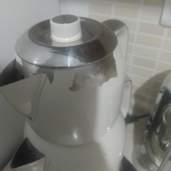 Aldığım İki Korkmaz Ürünü Arızalı Çıktı, Mağaza İlgilenmiyor Mağdurum