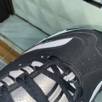 On Günde Yıpranan Ayakkabı Ve Çözümsüz Mağduriyet