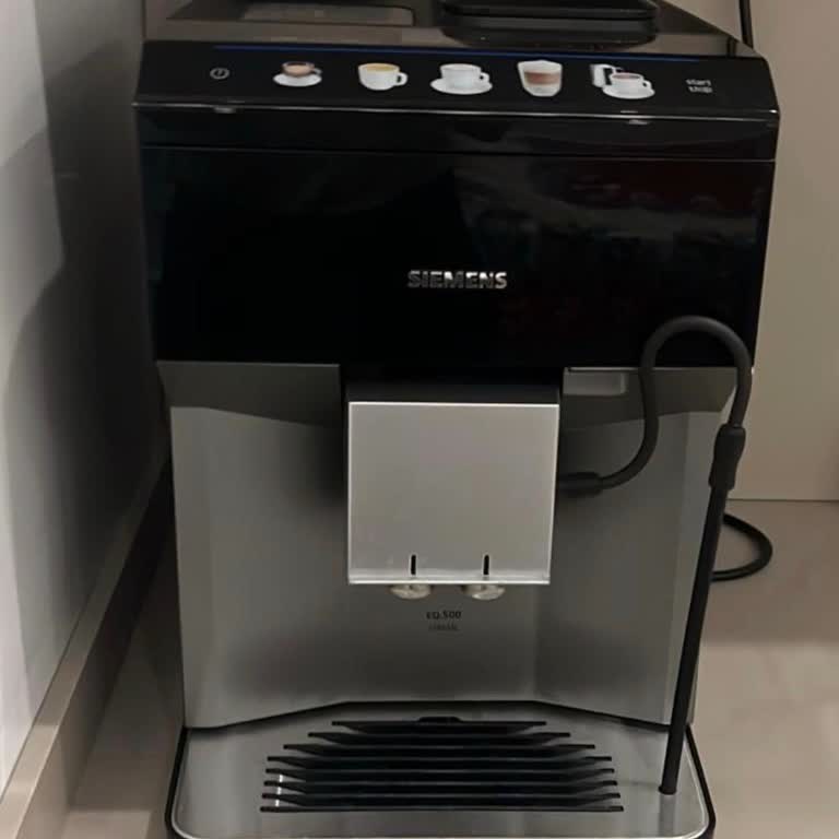 Siemens Az Kullanılan Espresso Makinesinde Tekrarlayan Arıza Ve Yüksek Tamir Ücretleri