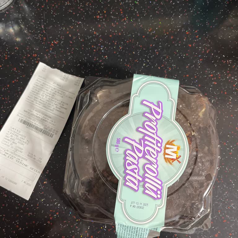 Taze Olmayan Pasta Ve İade Sorunu