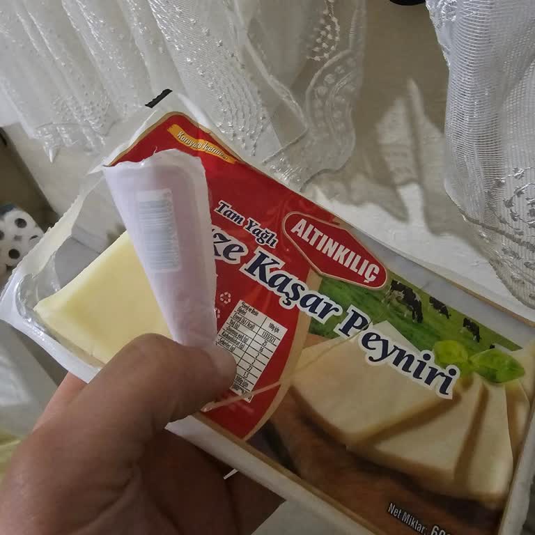 Bozuk Kaşar Peyniri Şoku: Yoğun Koku Ve Acı Tat!