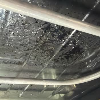 Garanti Kapsamındaki Fırının Boyası Dökülüyor, Çözüm Bekliyorum