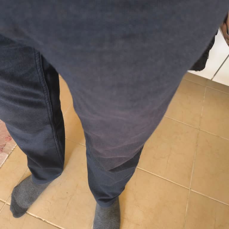 İlk Kullanımda Renk Solan Pantolon Ve İlgisiz Mağaza