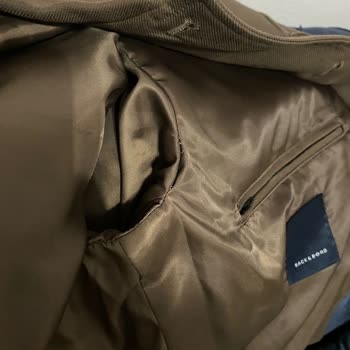 Satın Aldığım Ceketin Kısa Sürede Yırtılması Ve Yetersiz Müşteri Hizmeti