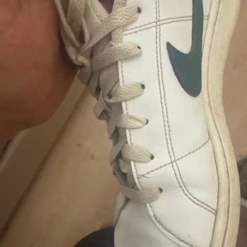 Garanti Sürecinde Red: Nike Ayakkabıda Çatlaklar Ve Boyner'in İlgisizliği