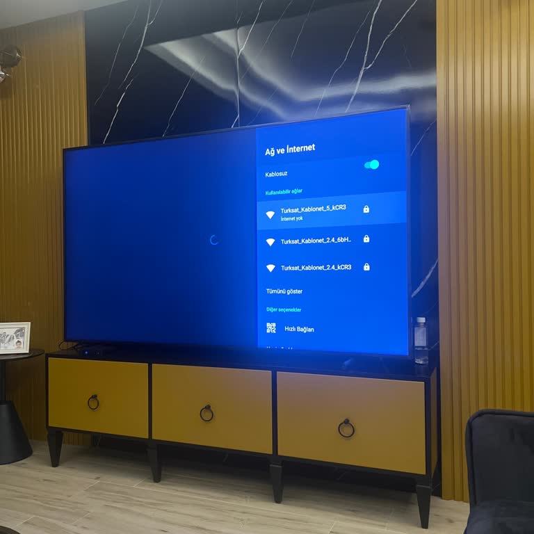 Sürekli İnternet Ve TV Kesintileri, Müşteri Hizmetlerine Ulaşılamıyor