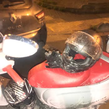 Uyarısız Çukur Yüzünden Kaza: Maddi Ve Manevi Zarar Talebi