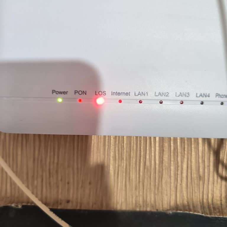 Gece Saatlerinde Süren Kablo Net Kesintisi İşimi Aksatıyor, Mağduriyetimin Giderilmesini İstiyorum