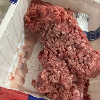 Aldığım Etler Bozuk Çıktı, Para İadesi Talep Ediyorum