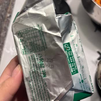 Son Kullanma Tarihi Geçmemiş Tereyağında Renk Değişikliği Ve Bozulma