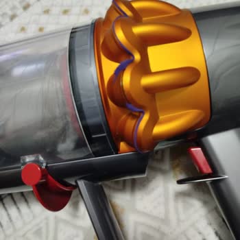 Garanti Kapsamındaki Dyson V15 Submarine'in Kopan Parçaları Ücretli Tamir Ediliyor