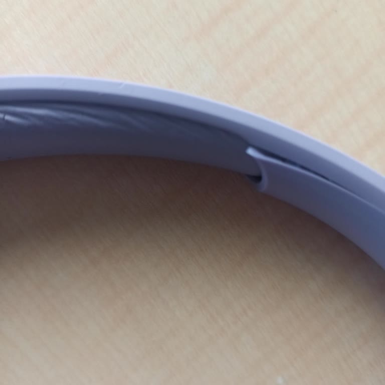 JBL 520 BT Kulaklıkta Üst Kısım Açılması Ve Kullanım Konforunun Bozulması