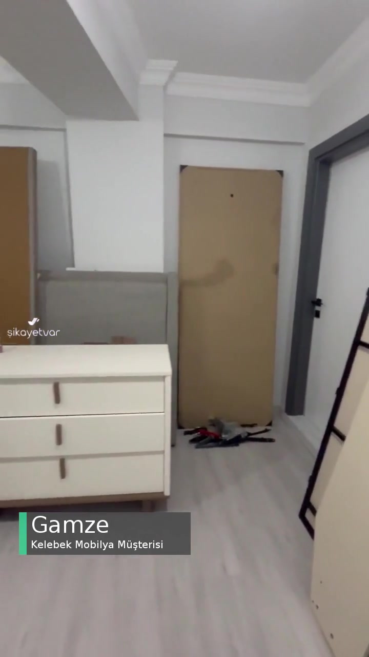 Kelebek Mobilya Mağduruyuz, Yatak Odası Kurulamadı, Yerde Yatıyoruz! videonun kapak resmi