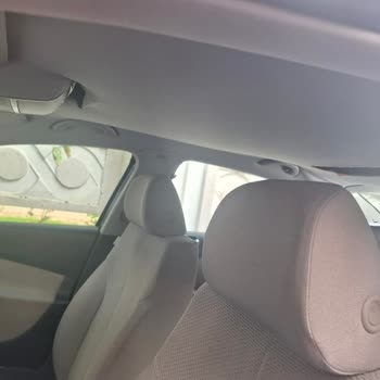 Volkswagen Passat'ta Tavan Ve Kapı Kumaşı Kendiliğinden Sarkıyor