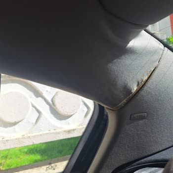 Volkswagen Passat'ta Tavan Ve Kapı Kumaşı Kendiliğinden Sarkıyor