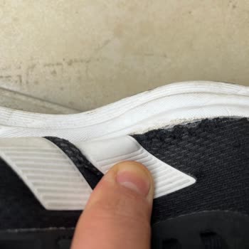 Az Kullanılan Adidas Ayakkabıda Hızlı Açılma Ve Garanti Reddi