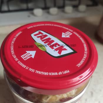 Açılmamış Tamek Salçada Küf Ve Bozulma Sağlığımızı Riske Atıyor