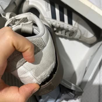 Ayakkabı Dünyası Adidas Ayakkabımın Tabanı 6 Ayda Açıldı, İade Ya Da Değişim Talep Ediyorum