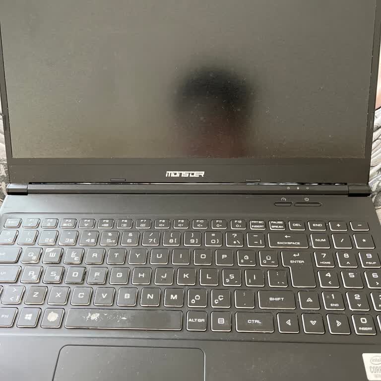 Monster Abra A5 Laptopta Sürekli Arıza Ve Yetersiz Teknik Servis Süresi
