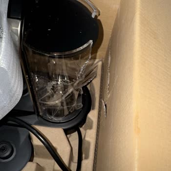 Kırık Gelen Kahve Makinesi İçin İade Ve Çözüm Bekliyorum