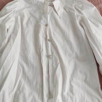 Tesettür Diyarı Sipariş Ettiğim Ürünün Düğmeleri Eksik Ve Sallanıyordu!