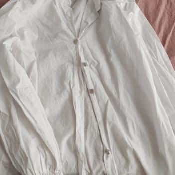 Tesettür Diyarı Sipariş Ettiğim Ürünün Düğmeleri Eksik Ve Sallanıyordu!