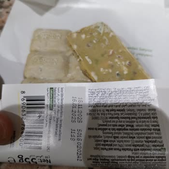 Son Kullanma Tarihi Yaklaşan Çikolatada Leke Ve Tat Sorunu, İlgisiz Müşteri Hizmeti