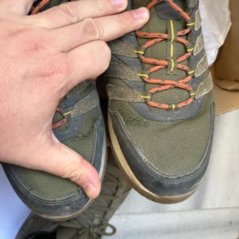 Columbia Ayakkabıda Tekrarlayan Kumaş Açılması Ve Garanti Sürecinde Çözüm Sunulmaması