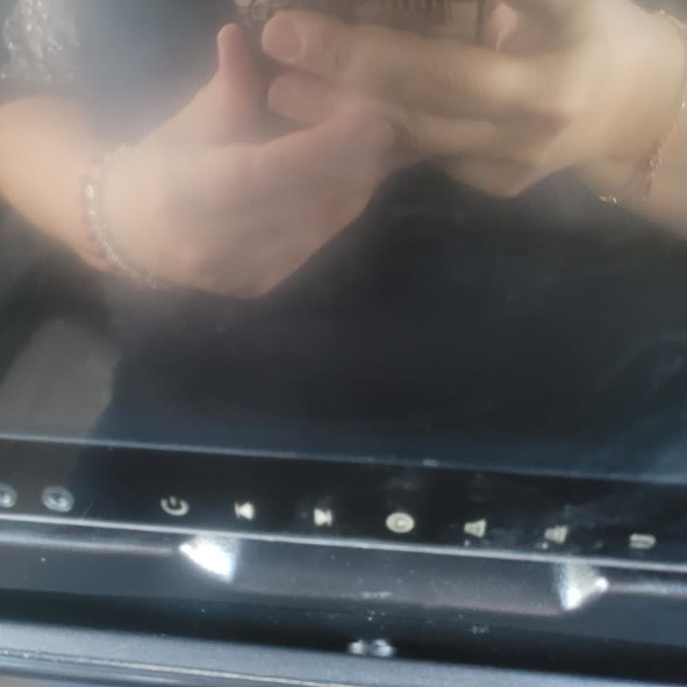 Özkaymak Otobüsünde Rahatsız Koltuklar Ve İlgisiz Personel Nedeniyle Memnuniyetsizlik