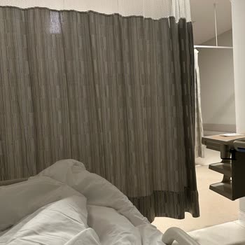 Ameliyat Sürecinde Mahremiyet Ve Konfor Eksikliği Nedeniyle Yaşanan Olumsuz Deneyim