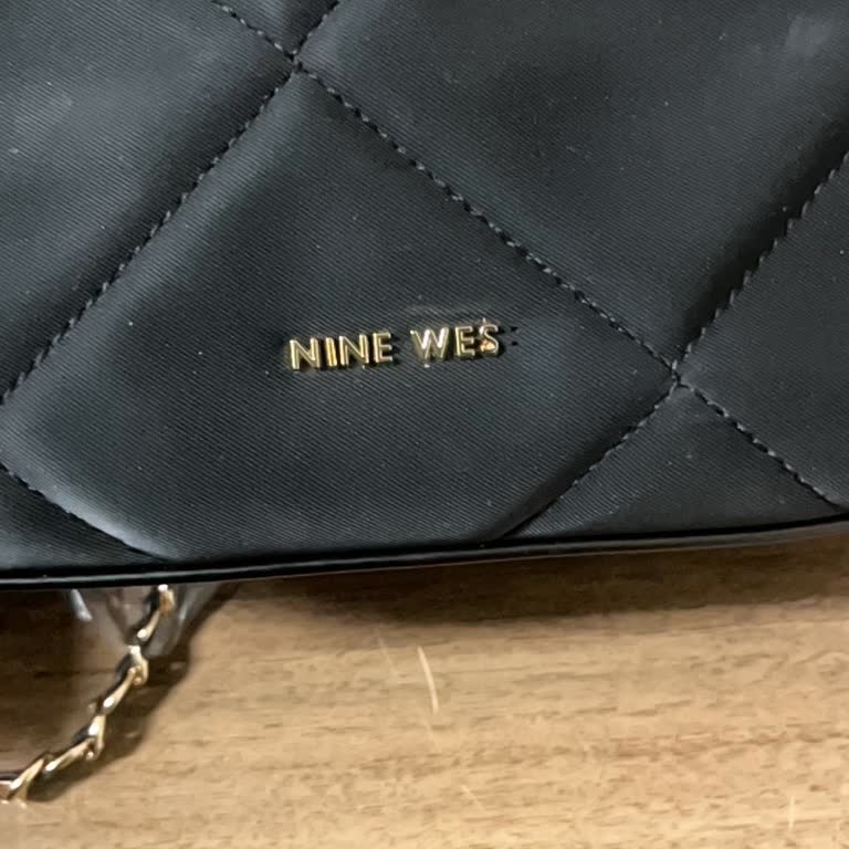 Nine West Shoulder Bags Quality Issue — Request for Product Exchange