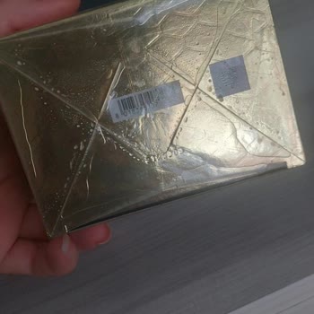 Kargom Kırık Ve Islak Şekilde Teslim Edildi Mağduriyetim Giderilmiyor