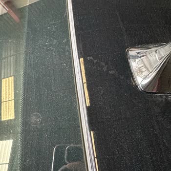 BMW 5.20i Aracımda Plastik Ve Fitil Parçalarının Sürekli Bozulması