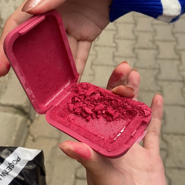 Kırık Gelen Allık İçin Değişim Talebim Reddedildi, Sadece İade Önerildi