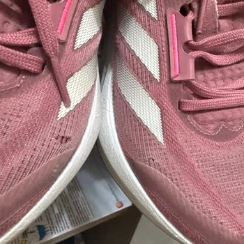 In Street Kısa Sürede Yırtılan Ayakkabıya Değişim Veya İade Talebi