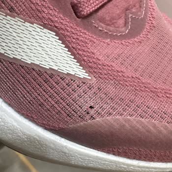 In Street Kısa Sürede Yırtılan Ayakkabıya Değişim Veya İade Talebi