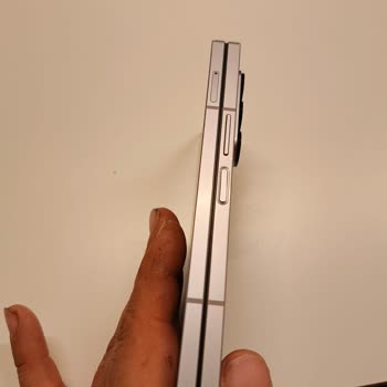 Samsung Galaxy Z Fold 6 Pixel Loss - Warranty Denial With Price Discrepancy