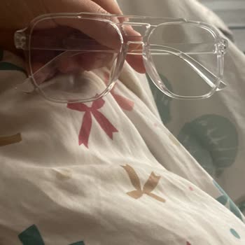 Sahte Gözlük Ve İletişimsiz Satıcı Mağduriyeti