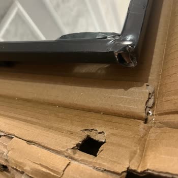 Kırık Ve Hasarlı Ayna İçin Yetersiz Destek Ve İade Sorunu