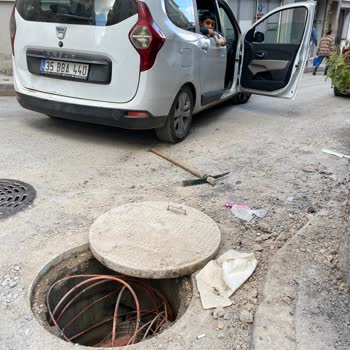 Turkcell'in Güvenlik Önlemi Almadan Yaptığı Kazı Sonucu Aracım Zarar Gördü, Mağduriyetim Giderilmiyor