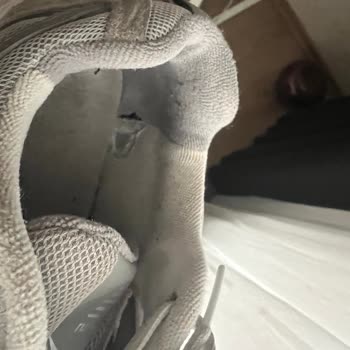 6 Ayda Yırtılan Ayakkabı Ve Olumsuz İnceleme Sonucu Hayal Kırıklığı