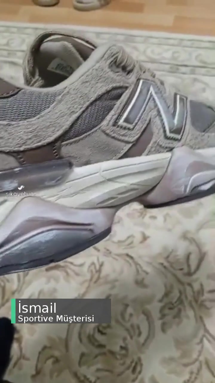 Sportive Aldığım Ayakkabıların Yanları Ve Altı Beyaz Boyalı Geldi videonun kapak resmi